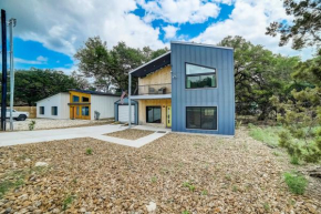 Hip Nautic - A Modern Lake Retreat